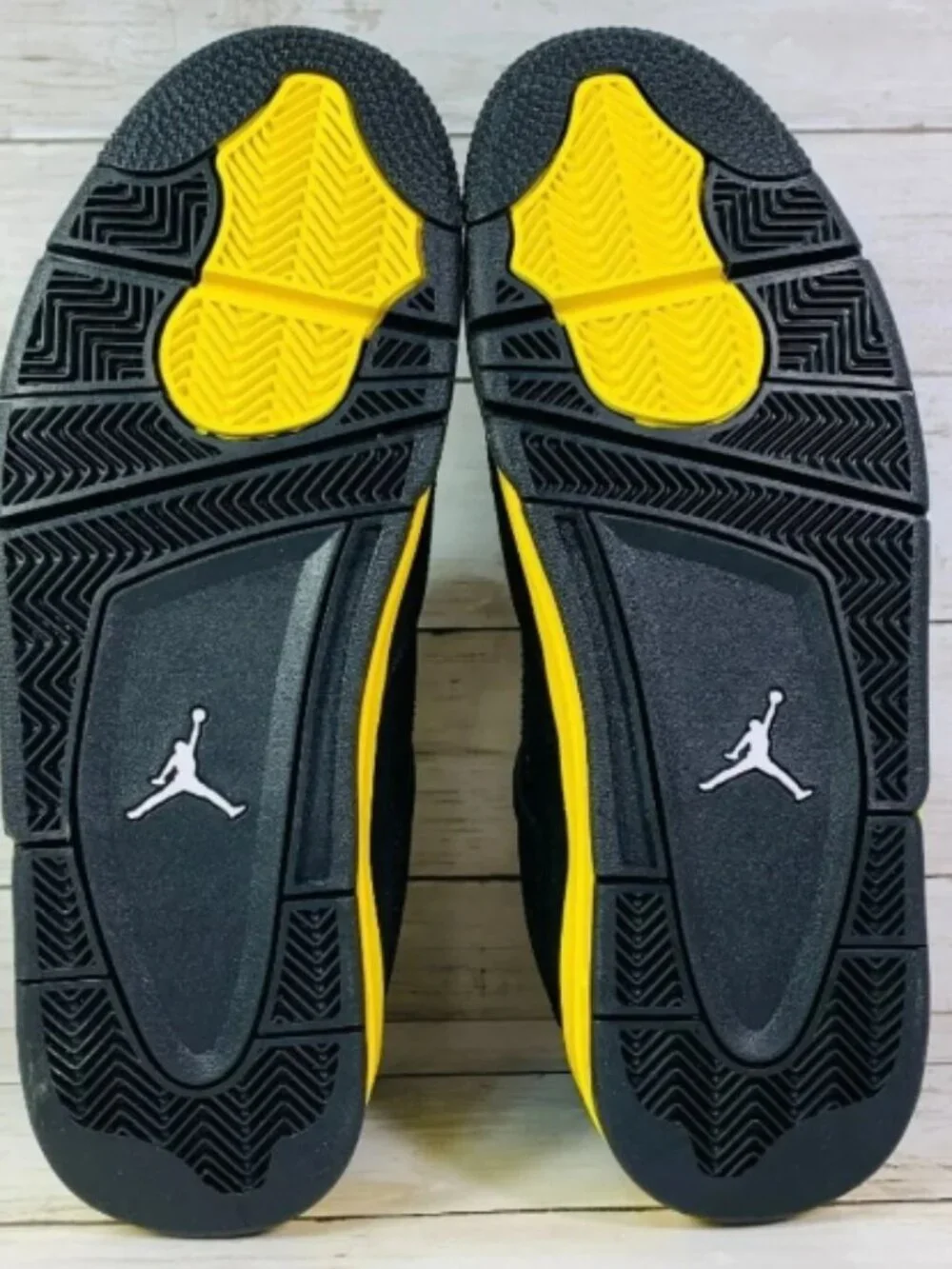 New Nike Air Jordan 4 Retro Thunder 2023 Black Yellow